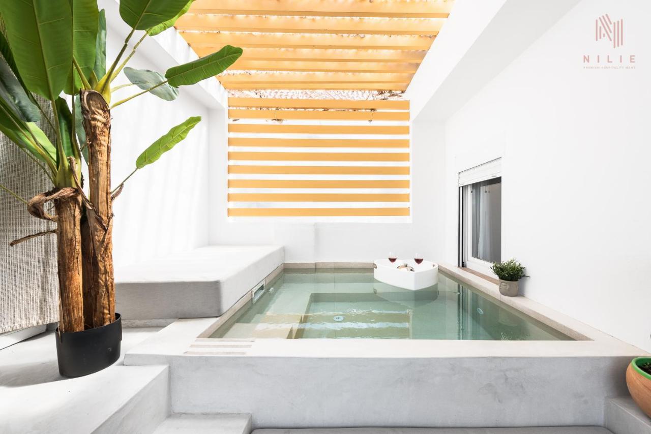 Skyhigh, Nilie Hospitality Mgmt Apartment Salonic Exterior foto