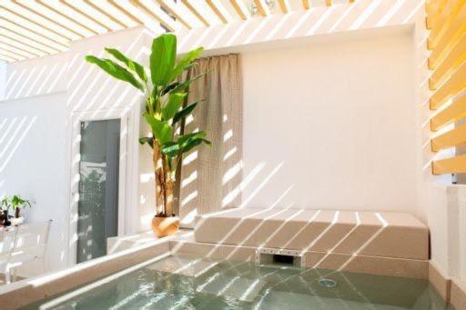 Skyhigh, Nilie Hospitality Mgmt Apartment Salonic Exterior foto